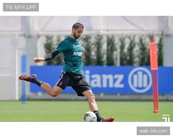 评论：为应对极端天气，意甲考虑全面推行夏季午间比赛禁令